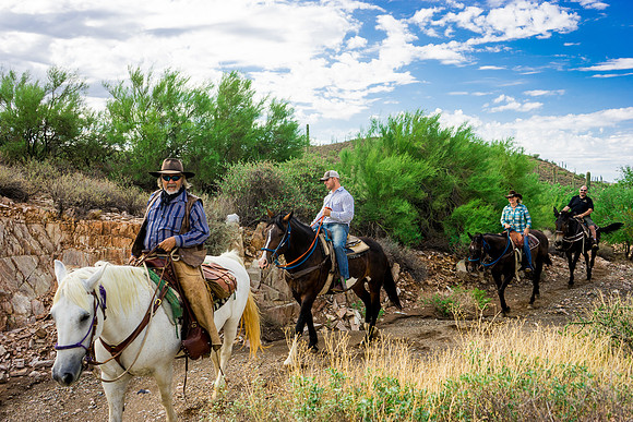 Spur Cross Stables-3-100