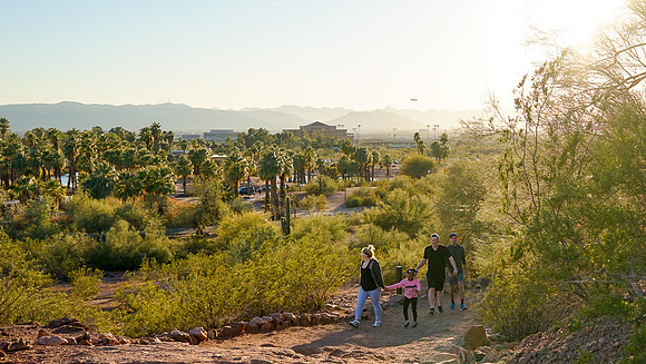 Papago Park Hole in the Rock-267-2