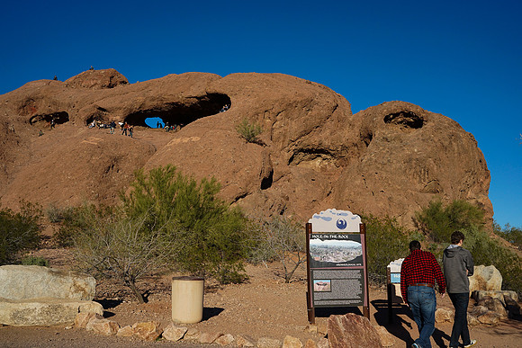 Papago Park Hole in the Rock-3