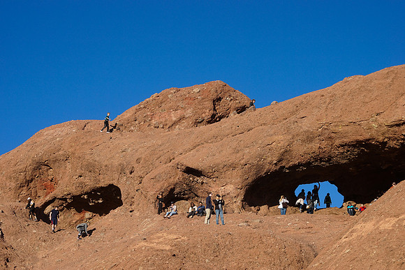 Papago Park Hole in the Rock-12